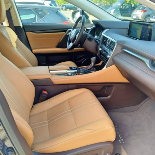 Lexus 450RhL přední sedadla