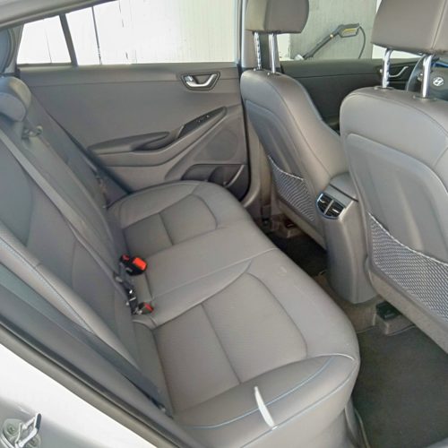 Hyundai Ioniq Hybrid zadní sedadla