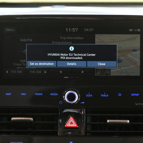Hyundai_Ioniq_Plugin_POI download in car screen