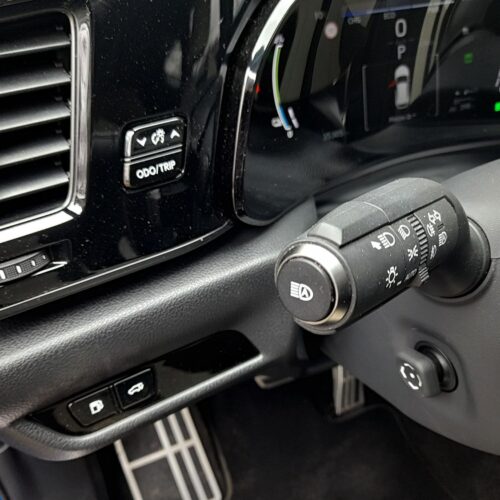 Lexus NX Plug-in hybrid_39