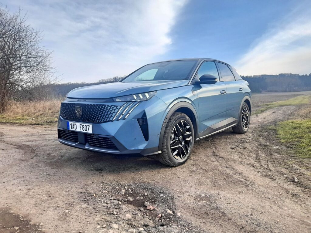První český E-Lion Day představil elektrické novinky značky Peugeot