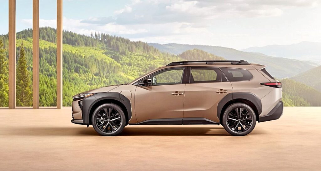 Toyota bZ4X Touring. Elektromobil s prodlouženou karoserií
